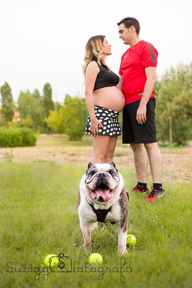 sesión fotográfica embarazo + mascotas + padel salamanca